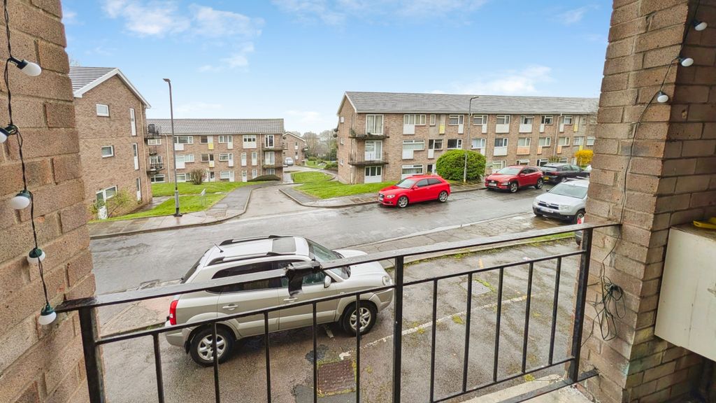 Property photo 3 of 8 4Bc99d98-16871