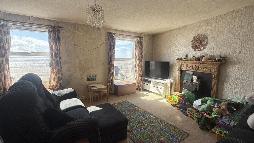 Property photo 2 of 11 Living Room