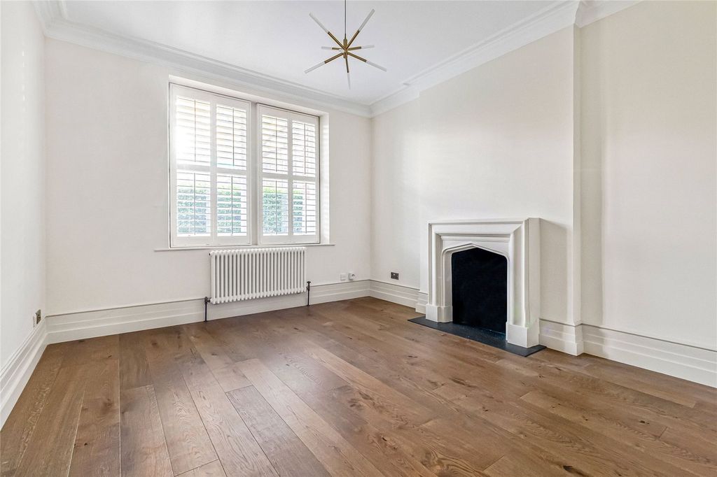 Property photo 2 of 17 Picture No. 19