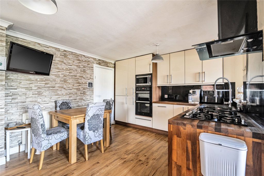 Property photo 3 of 20 Picture No. 19