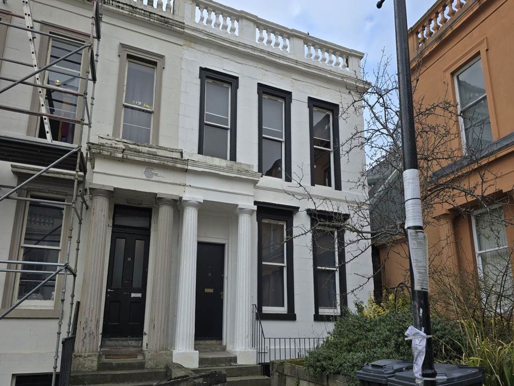 Property photo 1 of 18 External