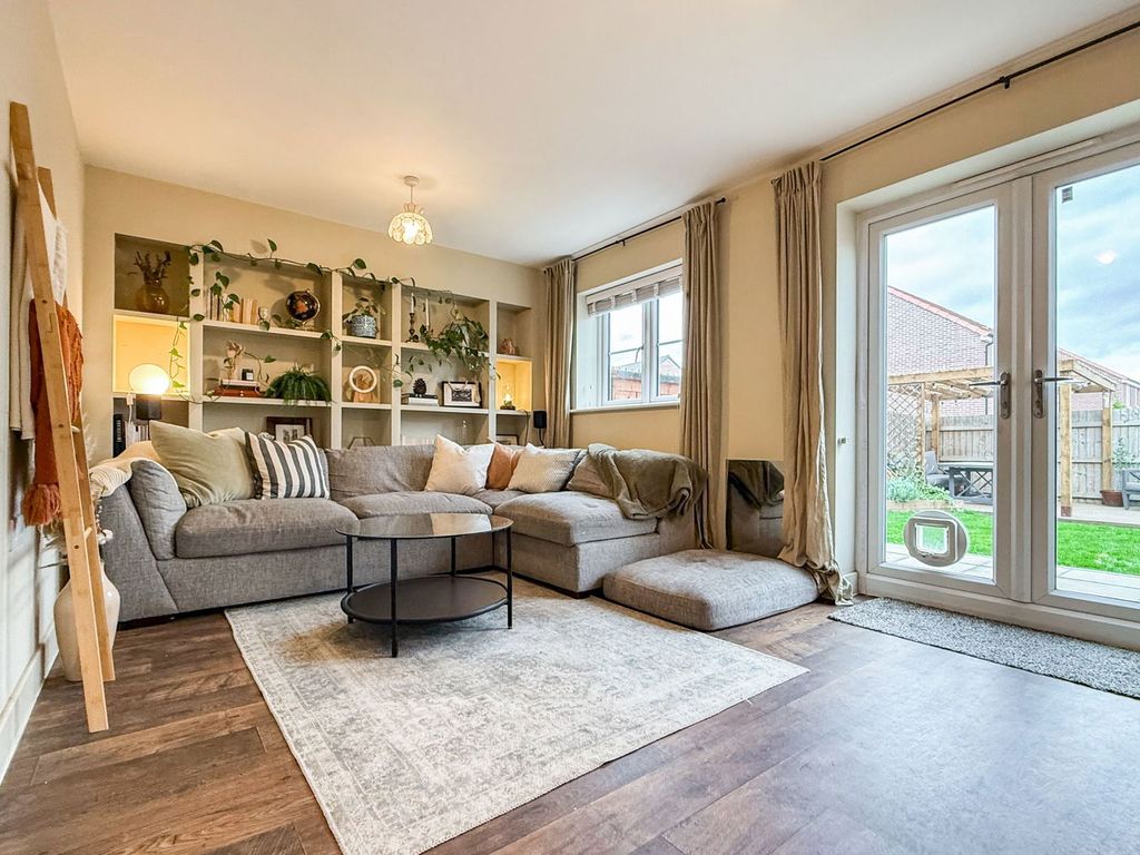 Property photo 2 of 17