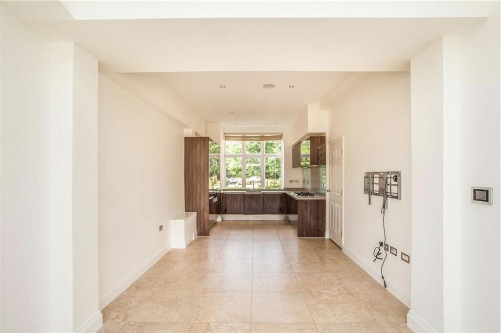 Property photo 2 of 10 2.Jpg