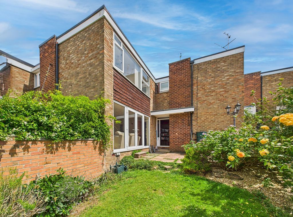 Property photo 1 of 15 External