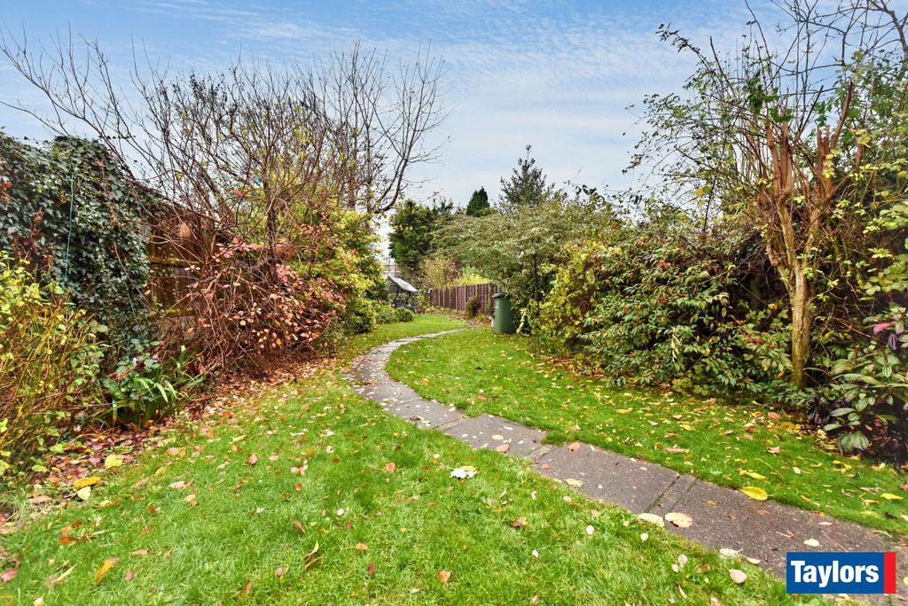 Property photo 2 of 20