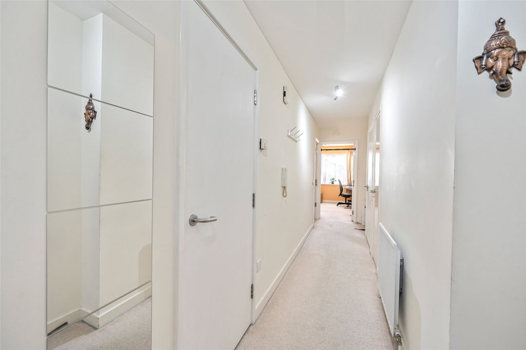 Property photo 3 of 11 Picture No. 14