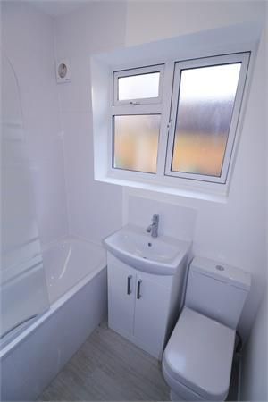 Property photo 3 of 6 Cvgnmomczkt7Eg9Qz_2Kocmstzk.Jpg