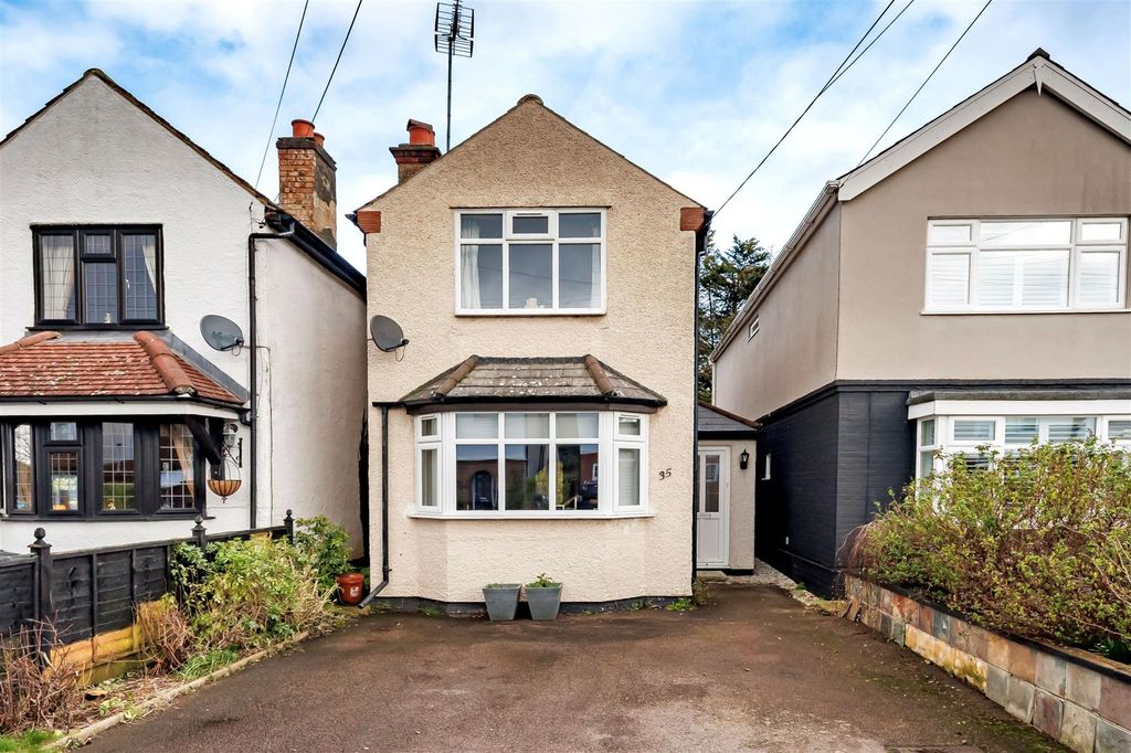 Property photo 1 of 21 35  Fairfield Road (20).Jpg