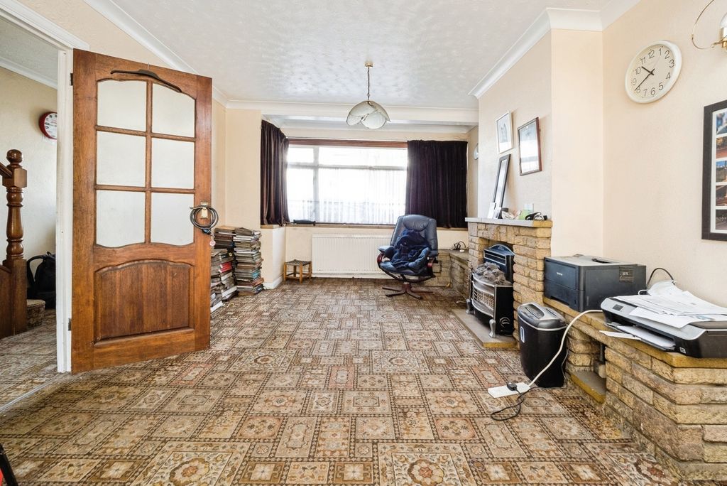 Property photo 3 of 20 Pbox-Img.Jpg