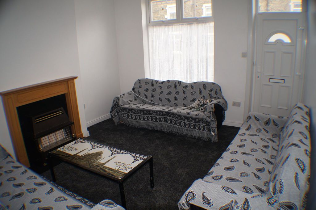 Property photo 2 of 11 Photograph 2