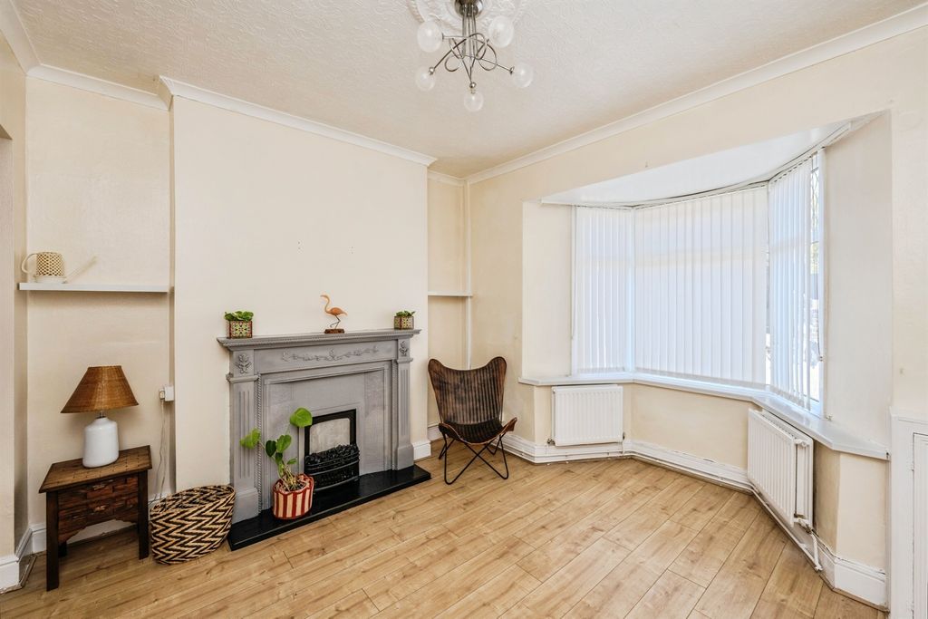 Property photo 3 of 15