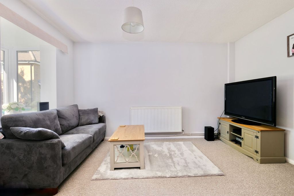Property photo 2 of 7