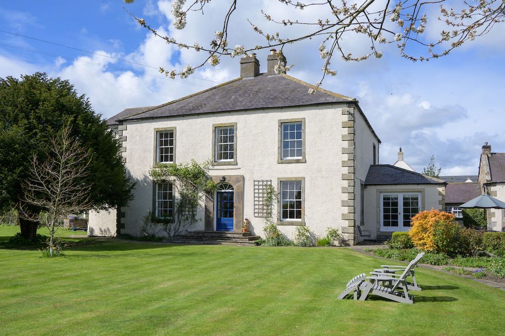 Property photo 1 of 86