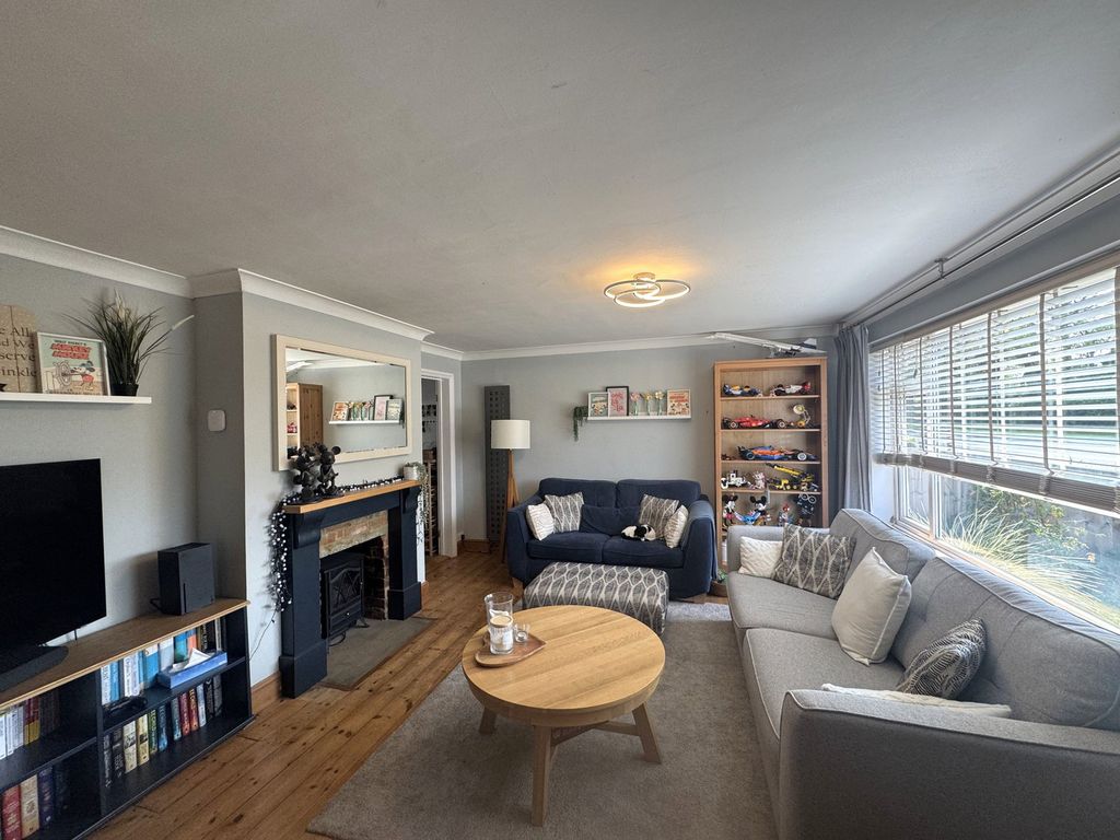 Property photo 2 of 22