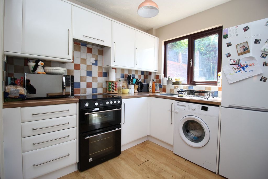 Property photo 2 of 15