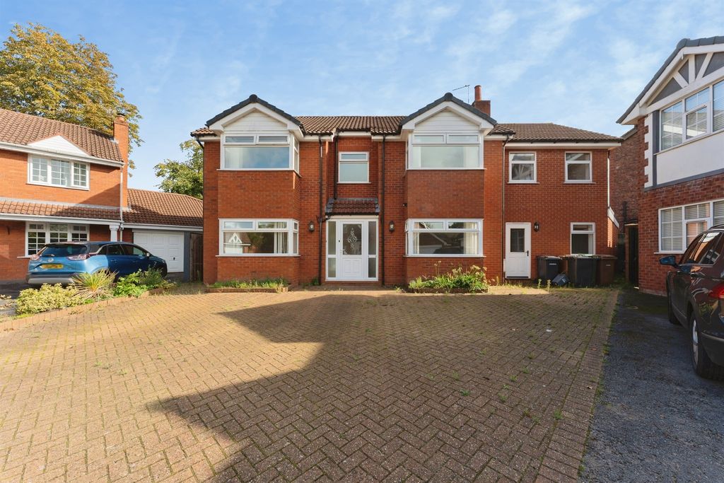 Property photo 1 of 30