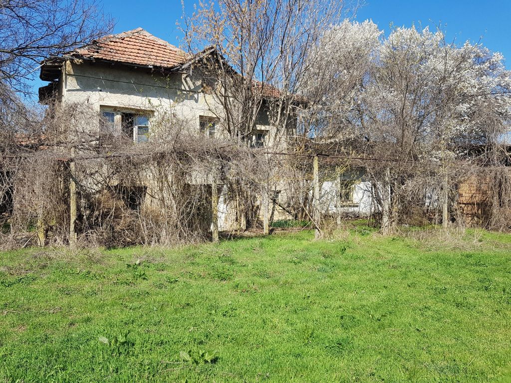 Property photo 2 of 4