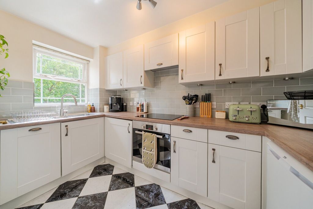 Property photo 3 of 17 Picture No. 07