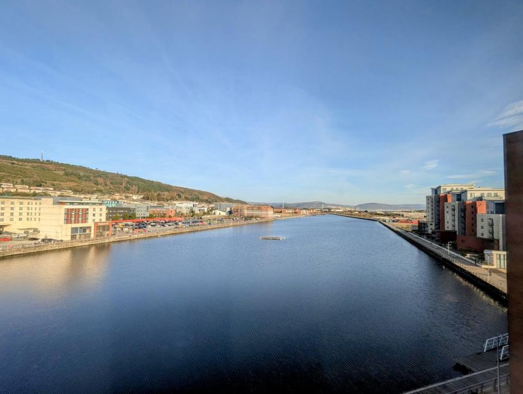 Property photo 3 of 6 Kitchen