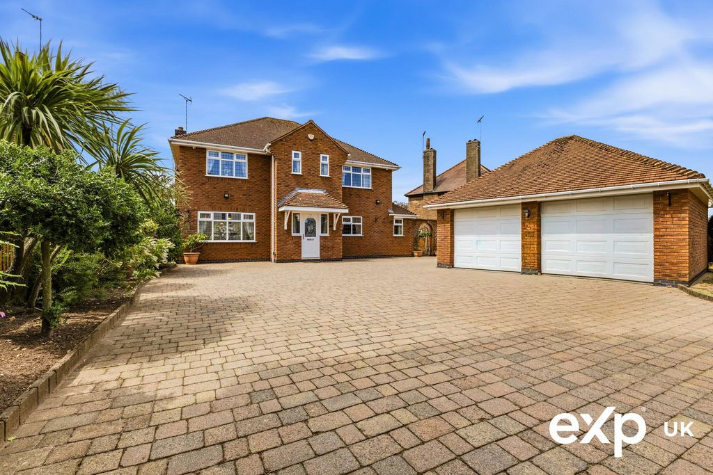 Property photo 1 of 38