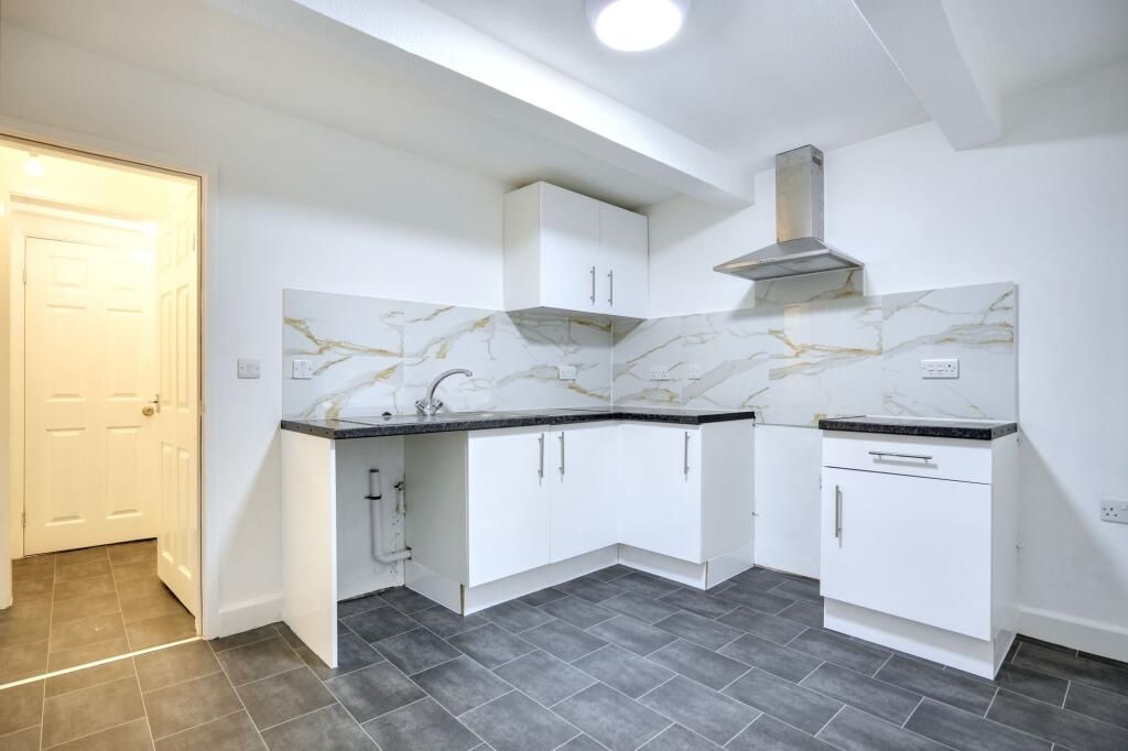 Property photo 1 of 5 1 Bed Flat To Rent Waddon Road, Croydon Cr0