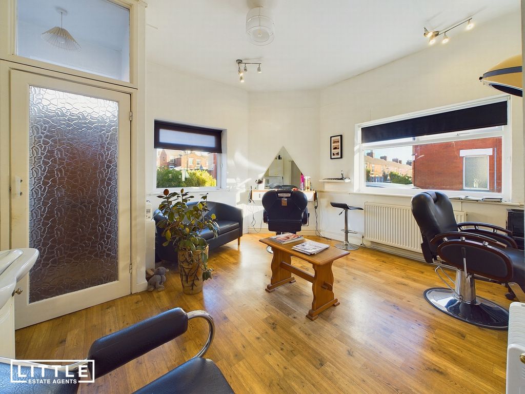 Property photo 2 of 21 Photo 1