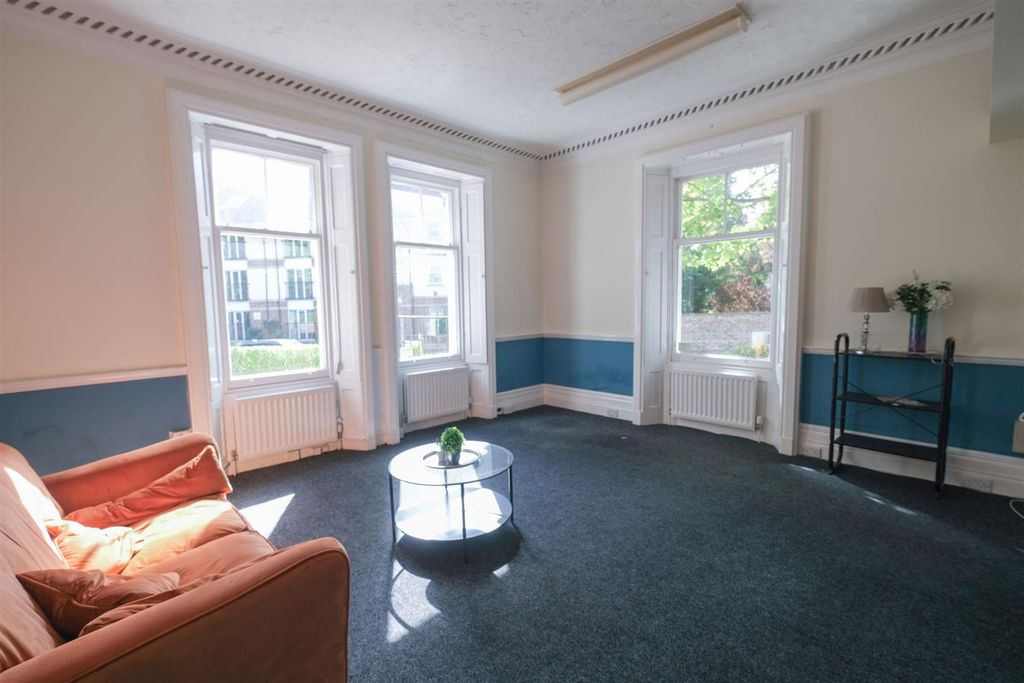 Property photo 3 of 8 Stanhope House.-25.Jpg