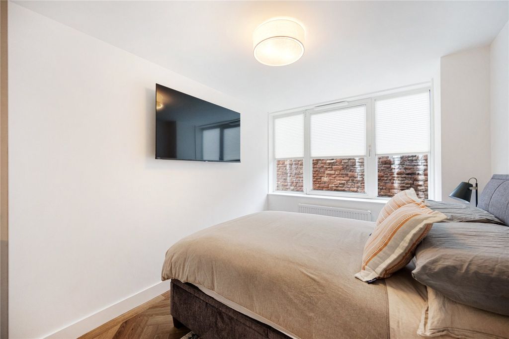 Additional image 10 of 2 bed flat to rentFiremans Square, Chester, Cheshire CH1