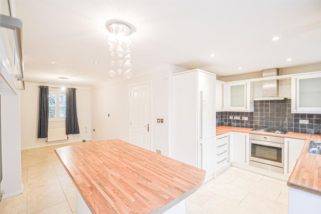 Property photo 2 of 18 Kitchen &amp; Dining Room