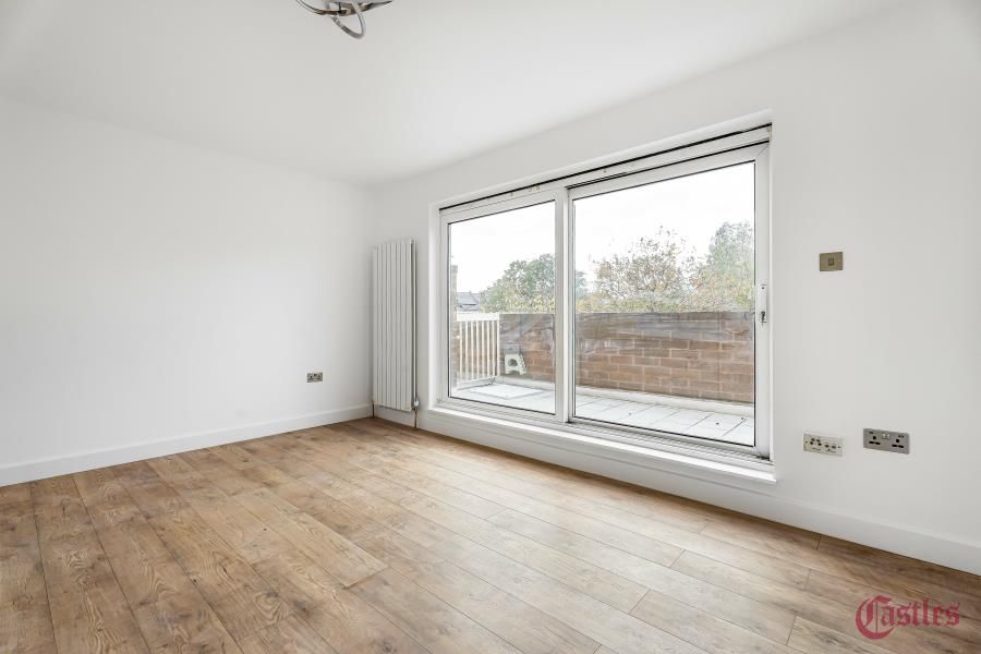 Property photo 1 of 25