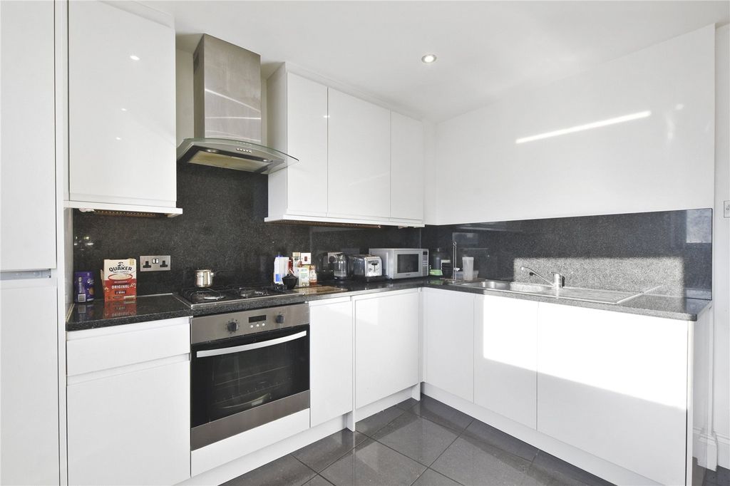 Property photo 3 of 13 Picture No. 26