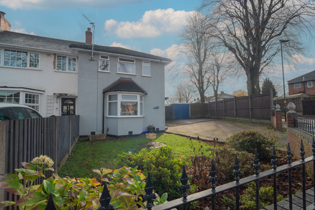 Property photo 1 of 17