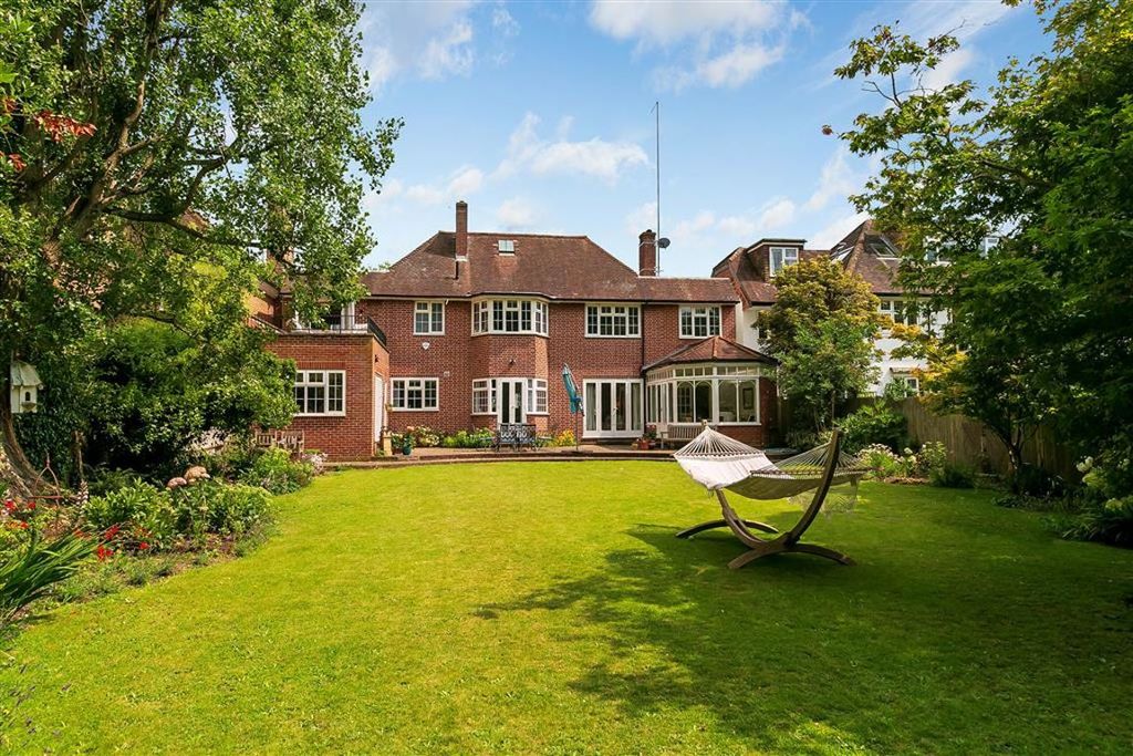 Property photo 1 of 16