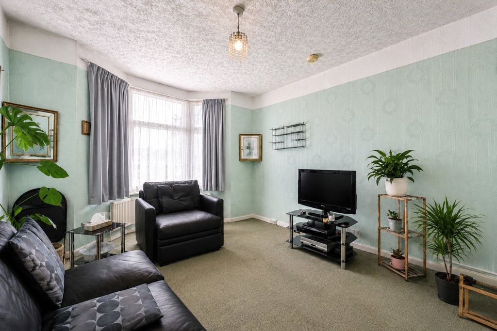 Property photo 2 of 13 Picture No. 43