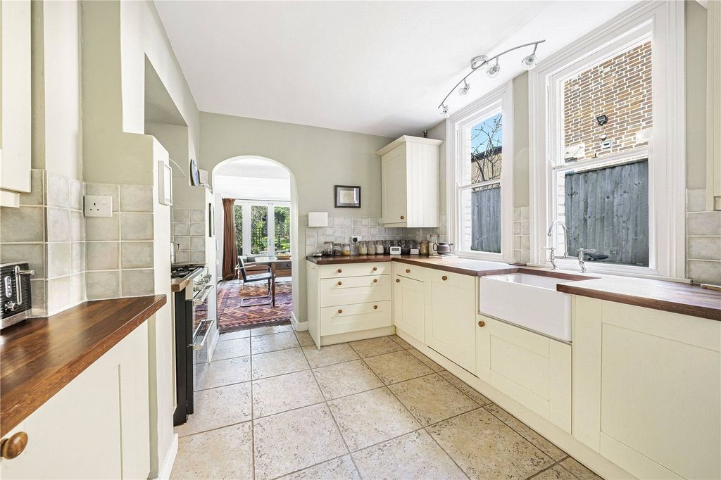 Property photo 3 of 19 Picture No. 14