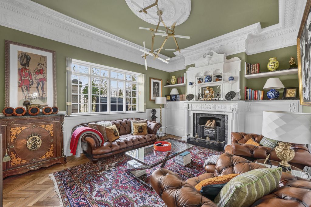 Property photo 3 of 18