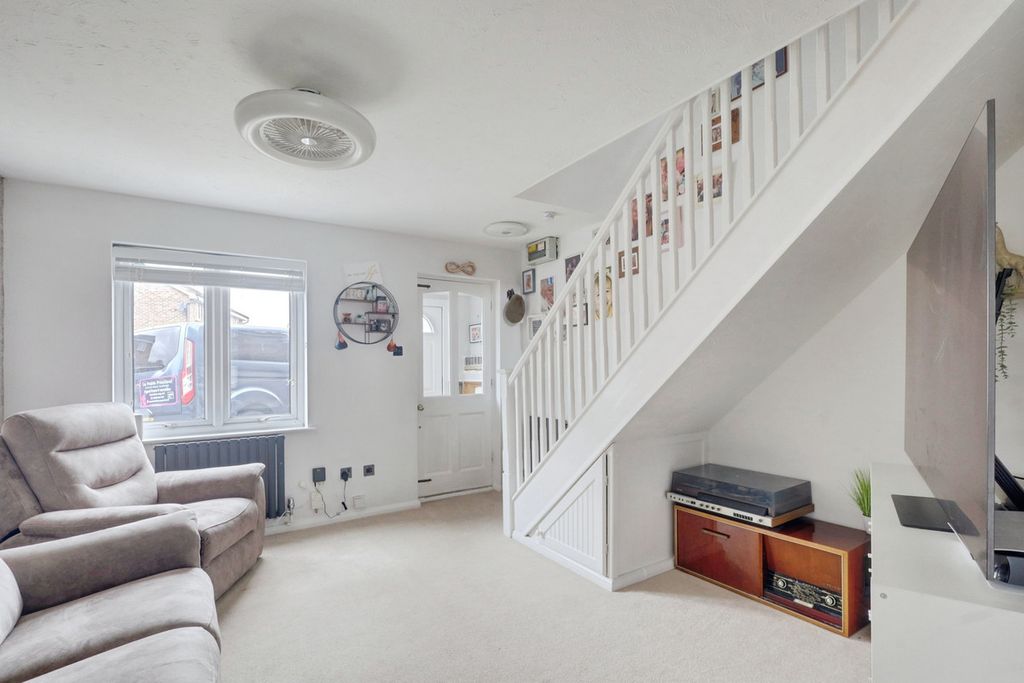 Property photo 3 of 15