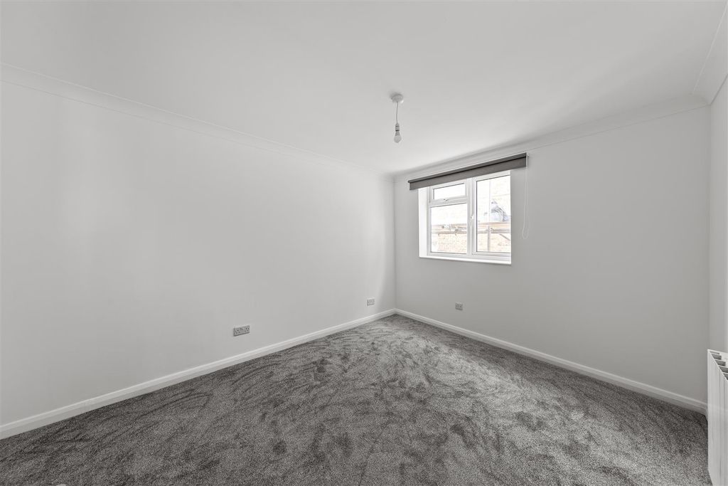 Property photo 3 of 10 094A7096.Jpg