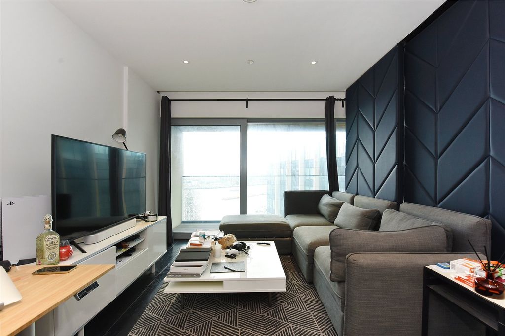 Property photo 1 of 12 Reception Room