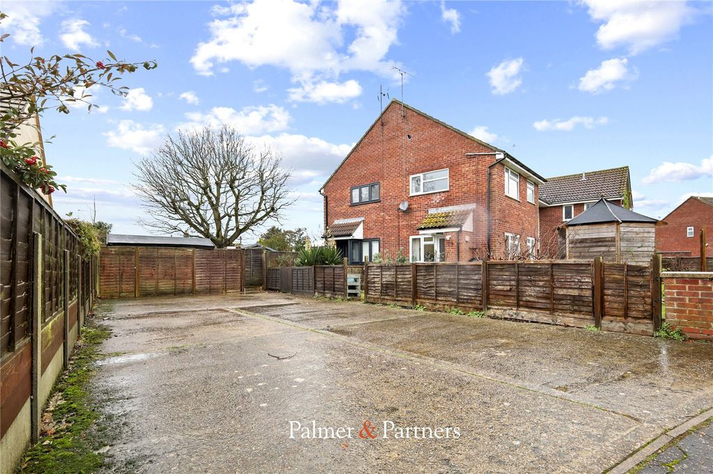 Property photo 1 of 13 External