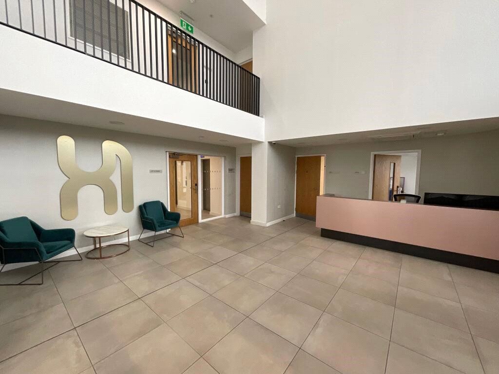 Property photo 2 of 11 Concierge