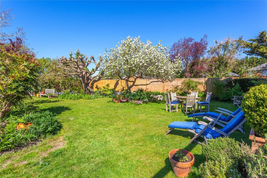 Property photo 2 of 18 Picture No. 87