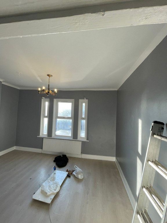 Property photo 2 of 8 Gallery