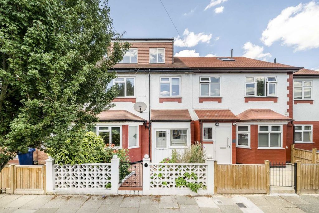 Property photo 1 of 9