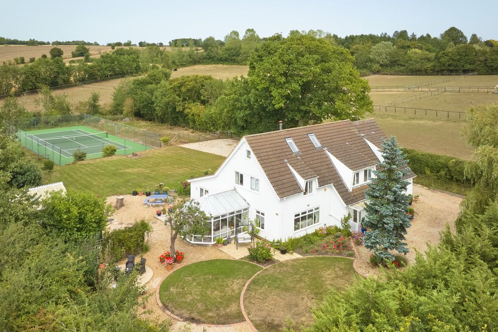 Property photo 1 of 41 Kedington-Road