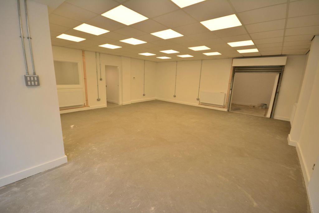 Property photo 3 of 8 Shop Floor
