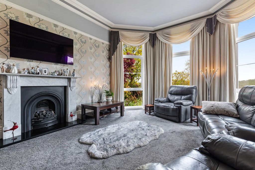 Property photo 3 of 53 A11 - 26 College Road Newton Abbot - 250422.Jpg