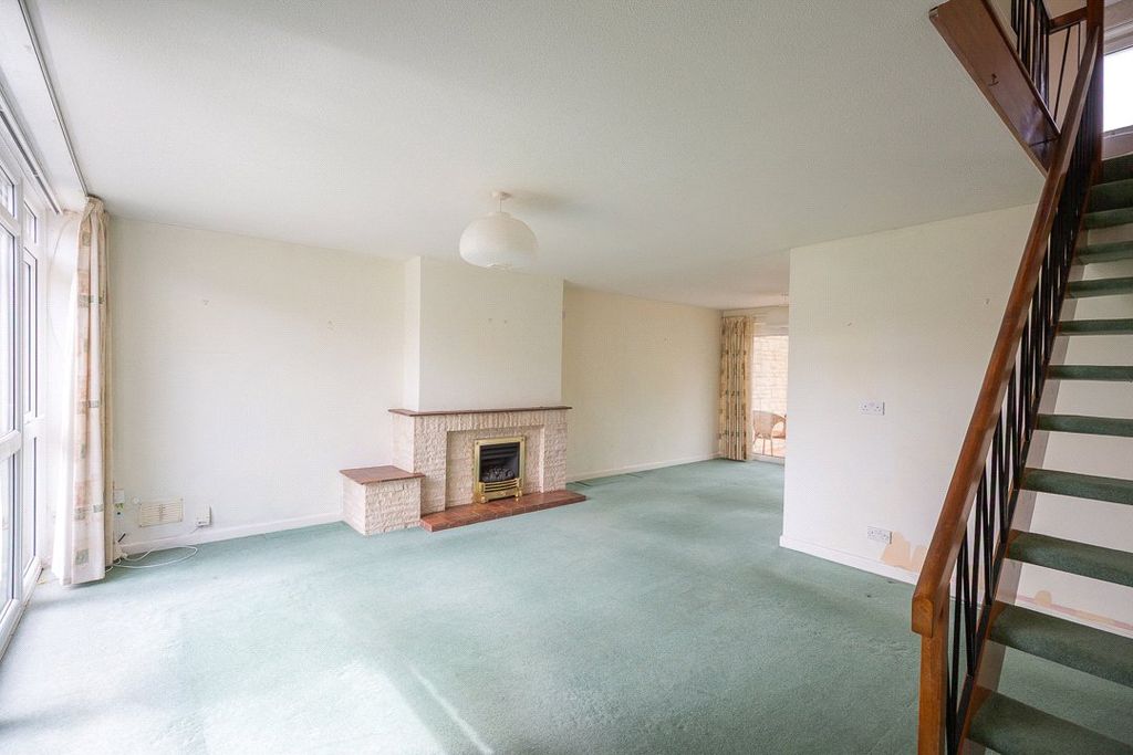 Property photo 2 of 23 Picture No. 19