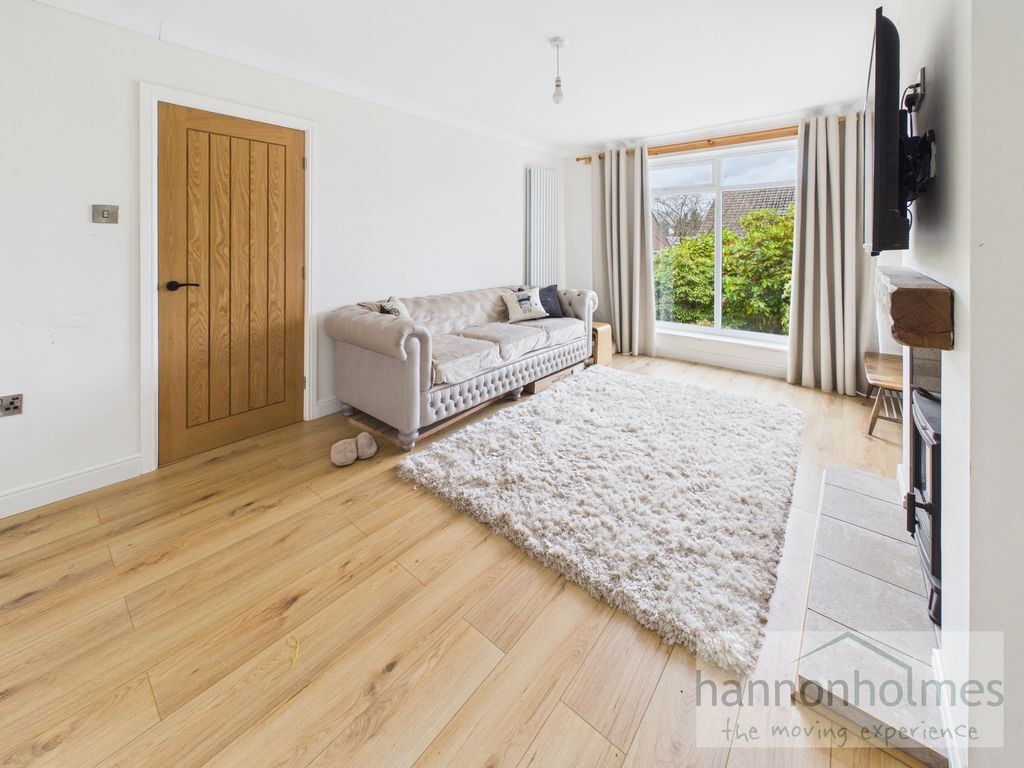 Property photo 3 of 19 Cam05283G0-Pr0162-Still002