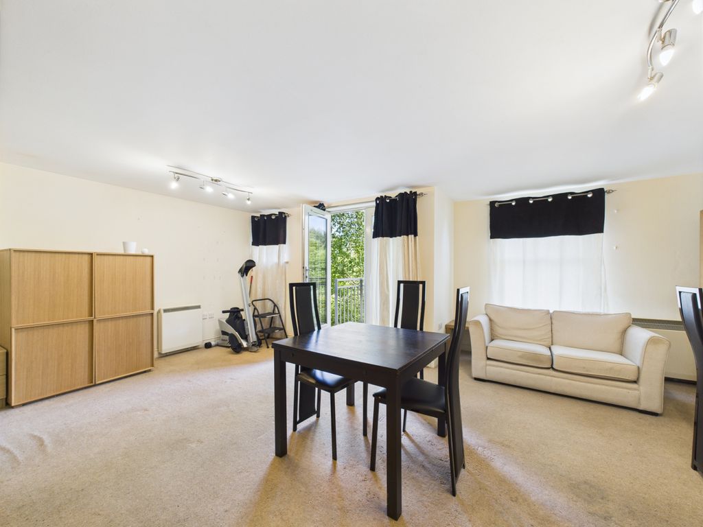 Property photo 2 of 9 Gallery